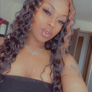 Meet your Posher, Just